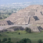 Historical downtown & Teotihuacan Pyramids Mezcal tasting