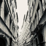 Lyon: Private Walking Tour of Lyon's Traboules