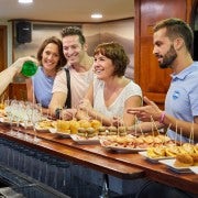 San Sebastian: Guided Food Tour with Pintxo Tasting & Wines