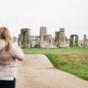 From Bristol: Stonehenge and Cotswold Villages Day Tour