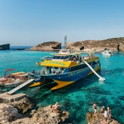 Malta: Excursión a las Islas Gozo y Comino, Laguna Azul y Cuevas Marinas