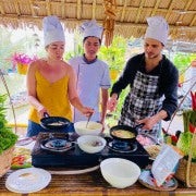 Hoi An: Basket Boat with Lantern-Making & Cooking Class Tour