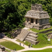 Excursão guiada a pé pelo sítio arqueológico de Palenque