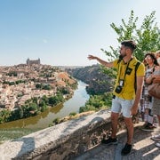 Depuis Madrid : Excursion guidée d'une journée à Tolède en bus