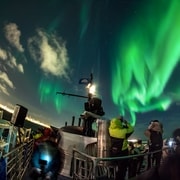 Reiquiavique: 2 horas de barco para a aurora boreal com plano de reserva