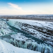 Tour en grupo reducido de Invierno del Círculo Dorado y la Aurora Boreal