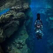 Thingvellir: Avventura in apnea a Silfra con una guida