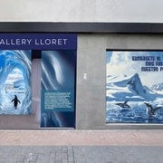 Penguins world interactive photo exhibition