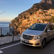 Excursión selecta por la Costa Amalfitana en monovolumen