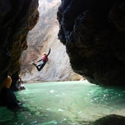 Sagres: Coasteering - Nuoto, salto dalla scogliera e arrampicata su roccia