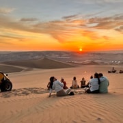 Da Ica o Huacachina: Dune Buggy al tramonto e Sandboarding