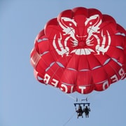 St. Julians: Parasailing Go & Fun con fotos y vídeos gratis