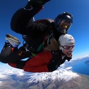 Queenstown: Tandem Skydive from 9,000, 12,000 or 15,000 Feet