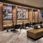 Cancun : CUN Airport MERA Lounge Access Ticket (billet d'accès au salon MERA de l'aéroport de CUN)