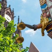 Frankfurt: New Old Town and Highlights German-Language Tour