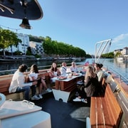Lyon: Crucero por la ciudad con embutidos, queso y vino