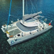 Santorini: Semi-Private Catamaran Cruise with Food & Drinks
