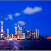 Shanghai : Croisière nocturne sur le fleuve avec repas dans le style du Xinjiang