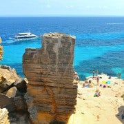 From Trapani: Cruise to Favignana and Levanzo with lunch