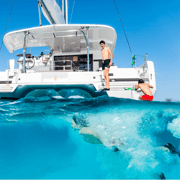 Mykonos: Catamaran Cruise with Lunch, Drinks and Transfer