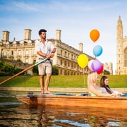 Cambridge: Gemeinsame Stocherkahnfahrt mit Guide