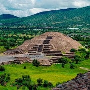 Mexico City: Teotihuacan Tour, Cave Restaurant & Basilica