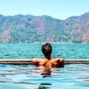 Bali : Randonnée au lever du soleil sur le mont Batur et source d'eau chaude naturelle