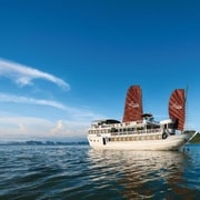 Au départ de Hanoi : Croisière de 2 jours et 1 nuit entre Ha Long et la baie de Bai Tu Long