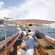 Desde Amalfi Tour en barco por la costa y el fiordo de Furore con pausa para nadar