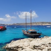 Desde Sliema o Bugibba: Ferry de las Dos Islas a Comino y Gozo