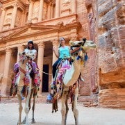 Amã: Excursão de 2 Dias a Petra, Wadi Rum e Mar Morto