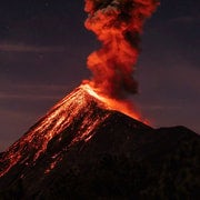 Antigua: Excursión de 2 días al Volcán de Acatenango con comidas y guía