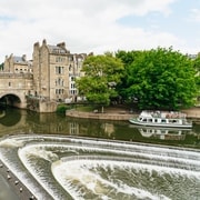 Bath: City Walking Tour with Optional Roman Baths Entry