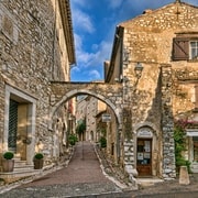 Nice : excursion guidée d'une journée dans les villages médiévaux