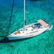 Heraklion: Dia Island Sailboat Cruise with Swimming and Meal