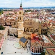 Zaragoza : Private Custom Walking Tour mit einem ortskundigen Guide