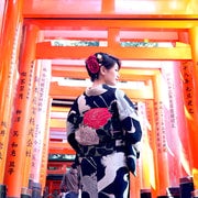 Kioto: Alquiler de Kimono Tradicional con Kimono de Temporada