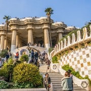 Barcelona: Park Guell Guided Tour with Skip The Line Entry